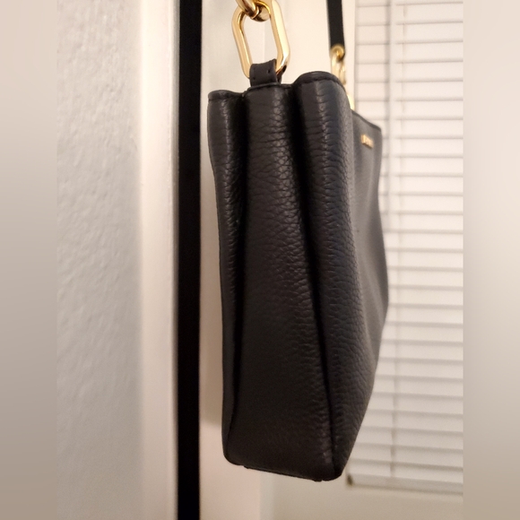 Trisha Medium Pebbled Leather Crossbody Bag - Picture 3 of 7